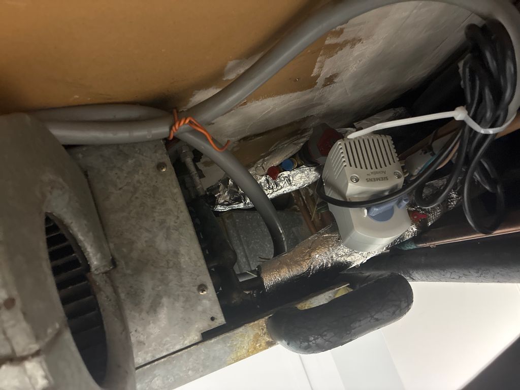 Machinery related to air conditioning